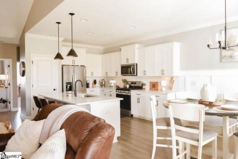 831 Orchard Valley Lane Boiling Springs SC 29316