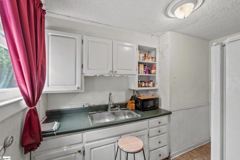 9 Glenwood Lane Greenville SC 29605