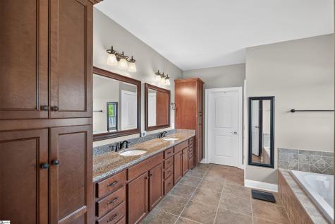 1051 Wild Deer Lane Belton SC 29627