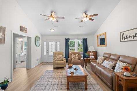 104 Summer Breeze Court Townville SC 29689