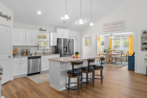 104 Summer Breeze Court Townville SC 29689