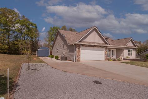 104 Summer Breeze Court Townville SC 29689