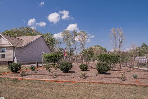 104 Summer Breeze Court Townville SC 29689