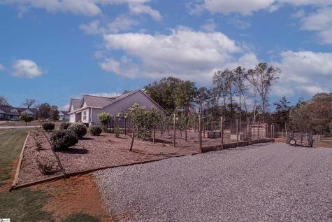 104 Summer Breeze Court Townville SC 29689