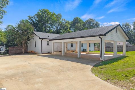 211 N Catherine Street Pickens SC 29671