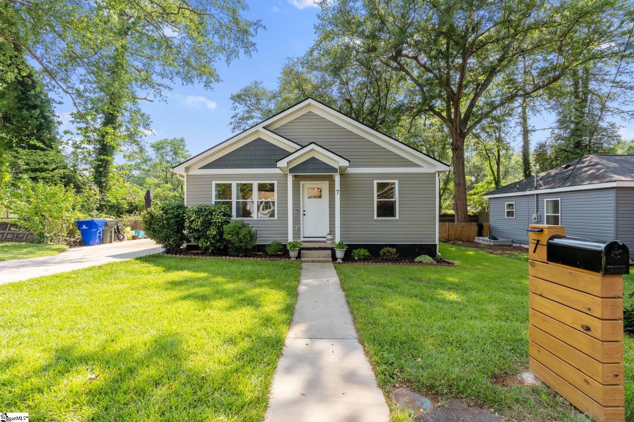 7 Lark Street Greenville SC 29607