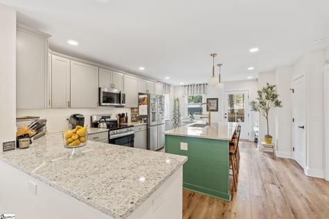 7 Lark Street Greenville SC 29607