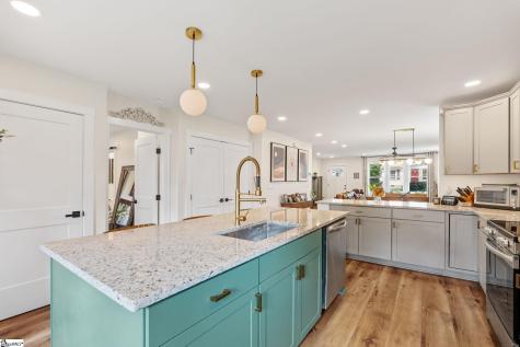 7 Lark Street Greenville SC 29607