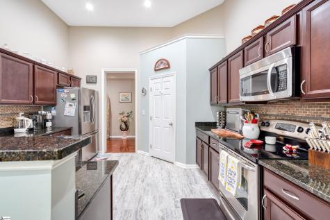 806 Hartscove Court Boiling Springs SC 29316