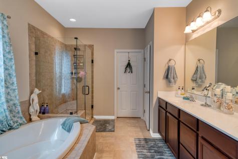 806 Hartscove Court Boiling Springs SC 29316