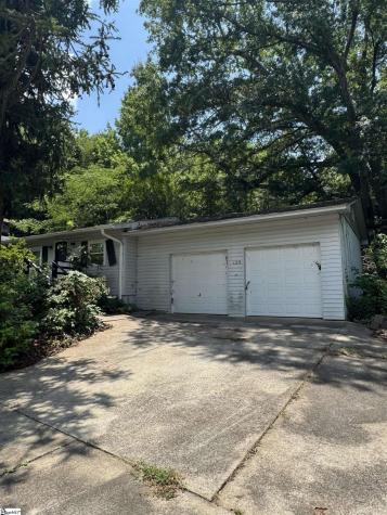 125 Pleasant Retreat Road Travelers Rest SC 29690