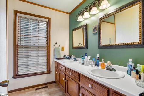 4805 Great Oaks Drive Anderson SC 29625