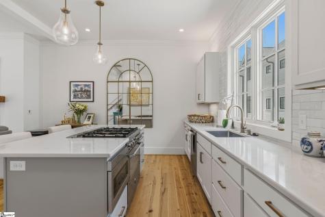 24 Claussen Avenue Greenville SC 29601
