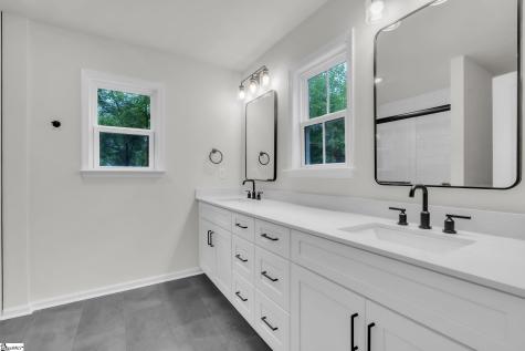 302 Satterfield Drive Greenville SC 29611