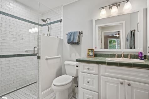 206 Mcdaniel Greene Greenville SC 29601