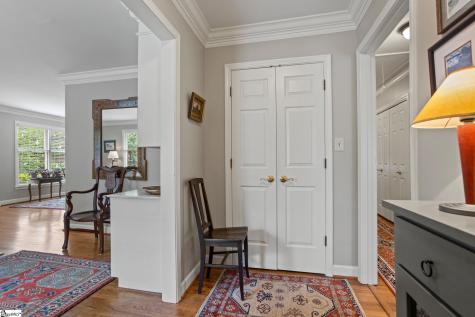 206 Mcdaniel Greene Greenville SC 29601