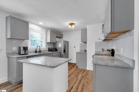 305 Pine Knoll Drive Greenville SC 29609