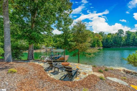 321 Wake Robin Drive Sunset SC 29685