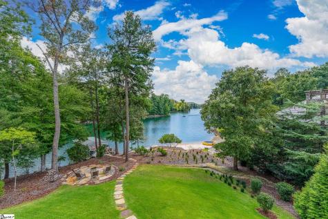 321 Wake Robin Drive Sunset SC 29685