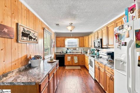 1051 Ezell Road Chesnee SC 29323
