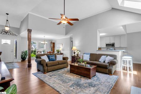 6 Kingsbury Way Greenville SC 29617