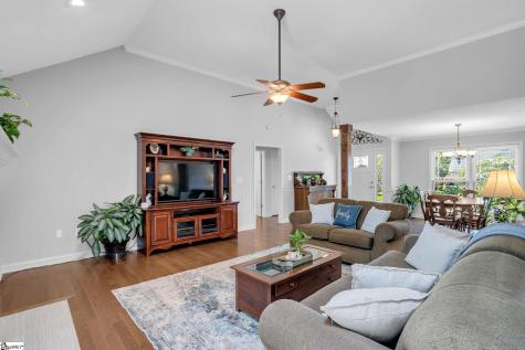 6 Kingsbury Way Greenville SC 29617
