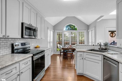 6 Kingsbury Way Greenville SC 29617