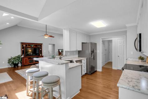 6 Kingsbury Way Greenville SC 29617