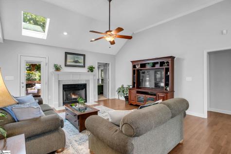 6 Kingsbury Way Greenville SC 29617