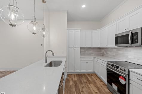 98 E Mcbee Avenue Greenville SC 29601