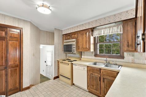 222 Pruitt Drive Greenville SC 29607