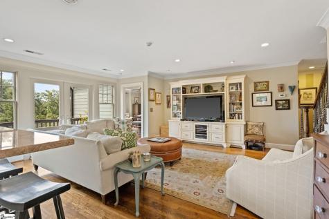 98 Woodvale Avenue Greenville SC 29605