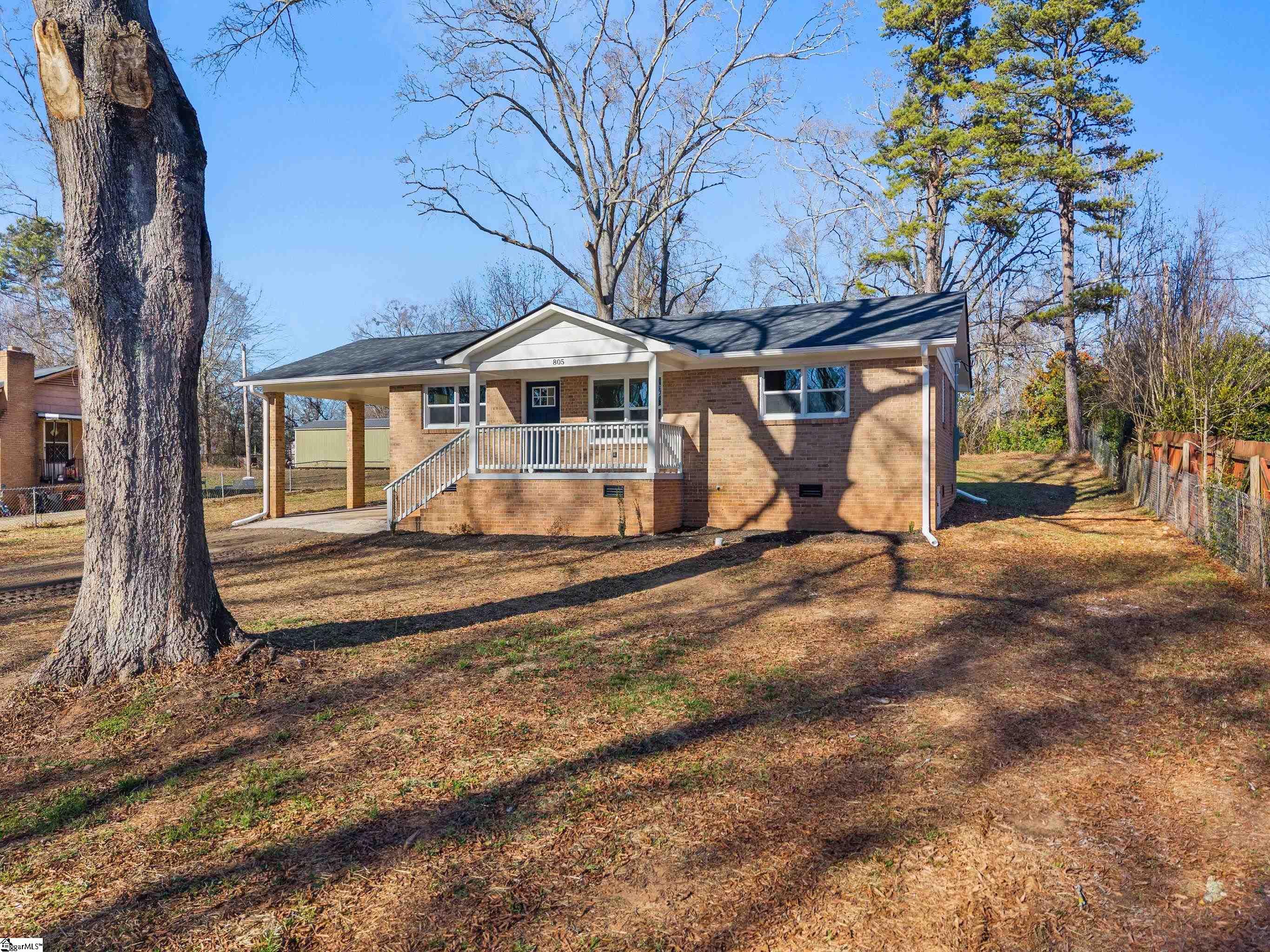 805 E Florida Street Clinton SC 29325