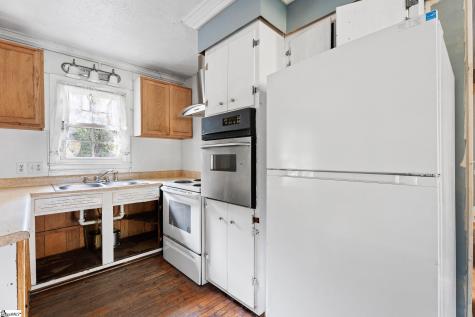 714 Evelyn Drive Seneca SC 29678