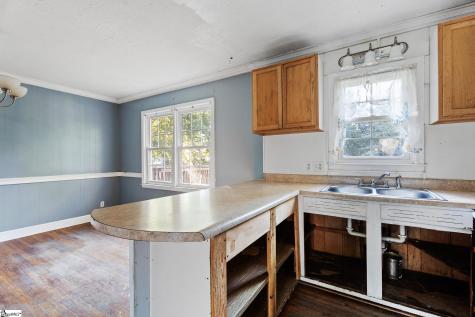 714 Evelyn Drive Seneca SC 29678