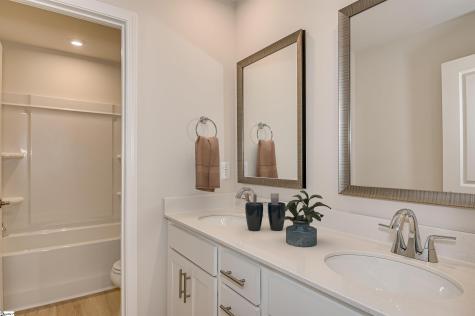 115 River Knoll Drive Easley SC 29640