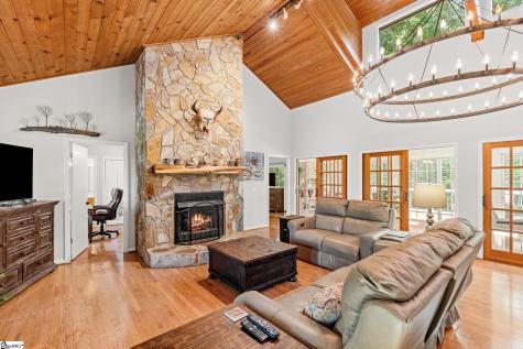 300 Whispering Falls Road Pickens SC 29671