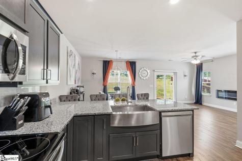 218 Rosewood Circle Duncan SC 29334