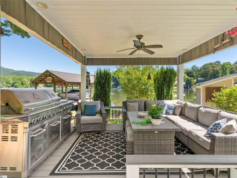339 Jumping Branch Road Tamassee SC 29686