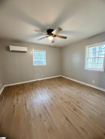 327 Zimmerman Lake Road Spartanburg SC 29306