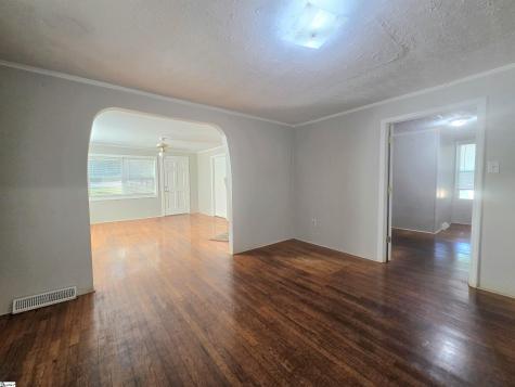 2819 Anderson Road Greenville SC 29611