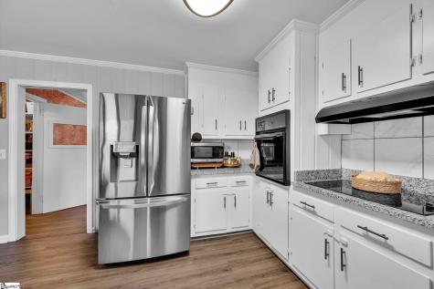 4 Hodgens Drive Greenville SC 29617