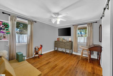 4 Hodgens Drive Greenville SC 29617