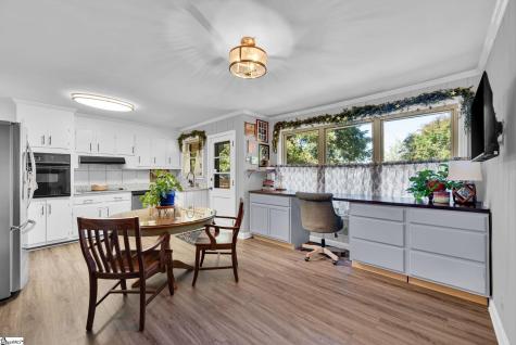 4 Hodgens Drive Greenville SC 29617