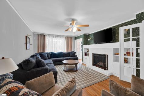 4 Hodgens Drive Greenville SC 29617