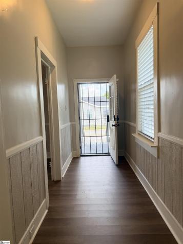 901 Goddard Avenue Seneca SC 29678