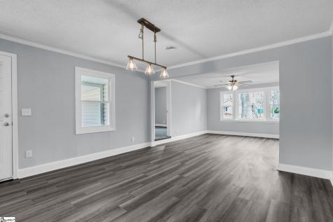 215 W Roosevelt Drive Anderson SC 29626