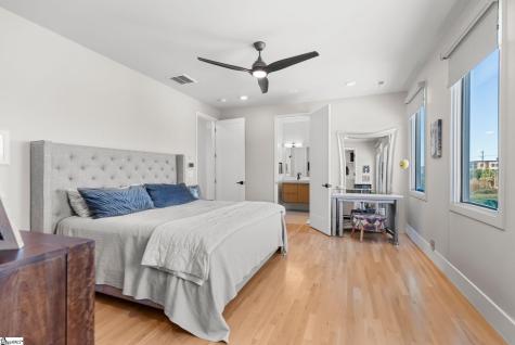 4 Calhoun Hill Way Greenville SC 29601