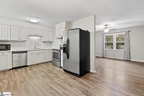 517 Piedmont Avenue Clinton SC 29325