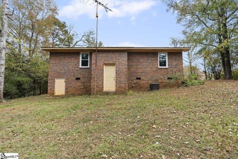 517 Piedmont Avenue Clinton SC 29325
